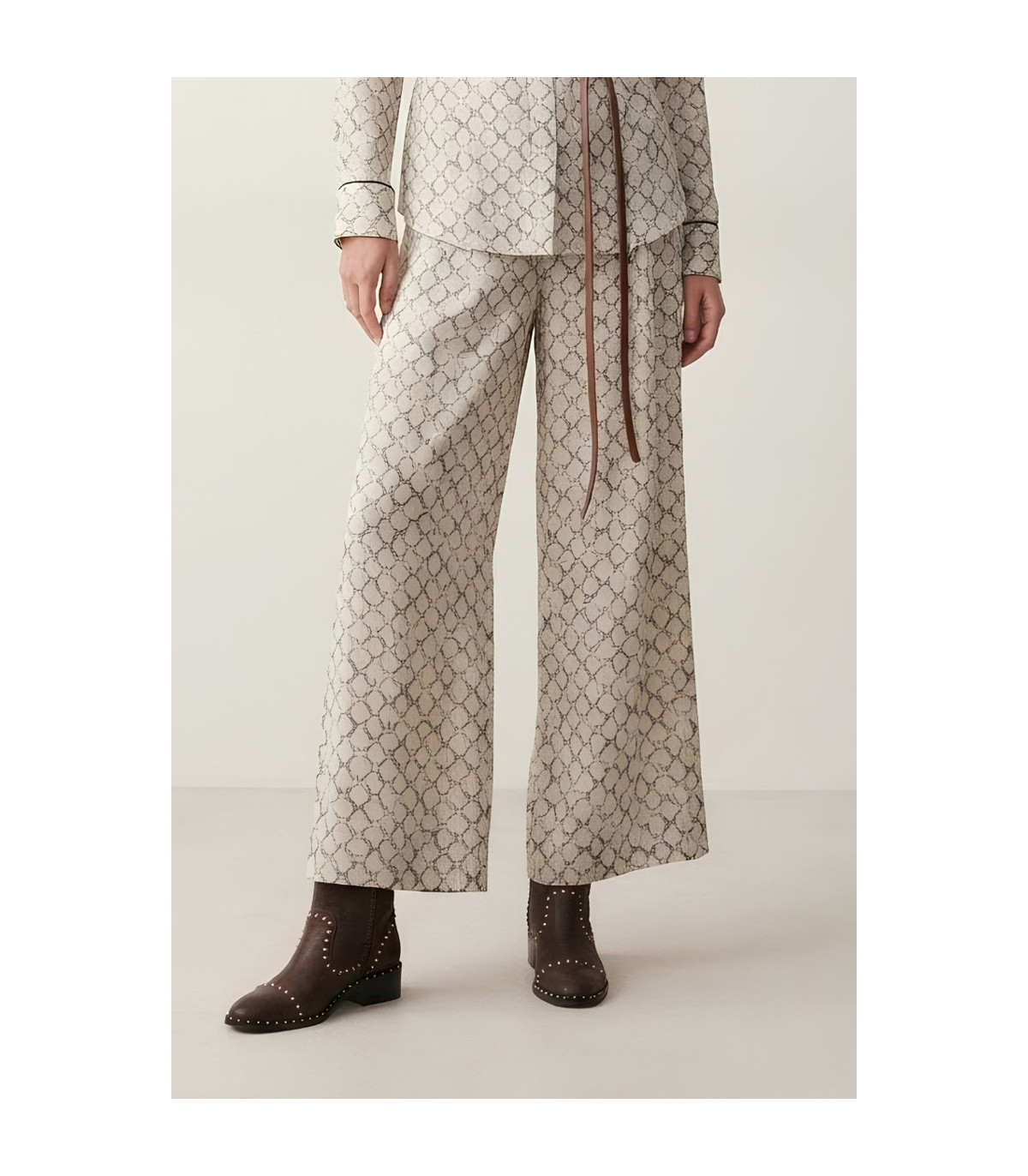 MYC Pantalón estampado beige