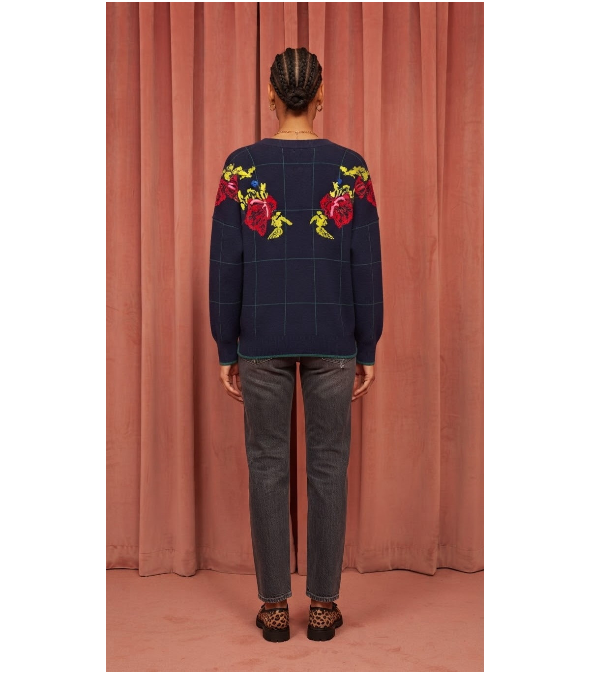 CBH Jersey de cuello V y bordado floral
