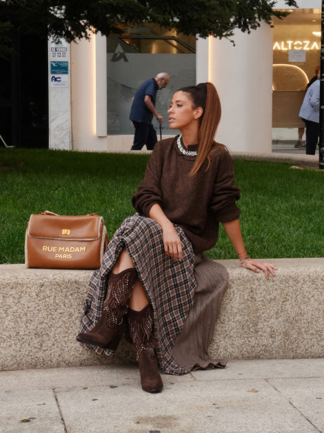 Vosso Moda Bota alta serraje tachas joya