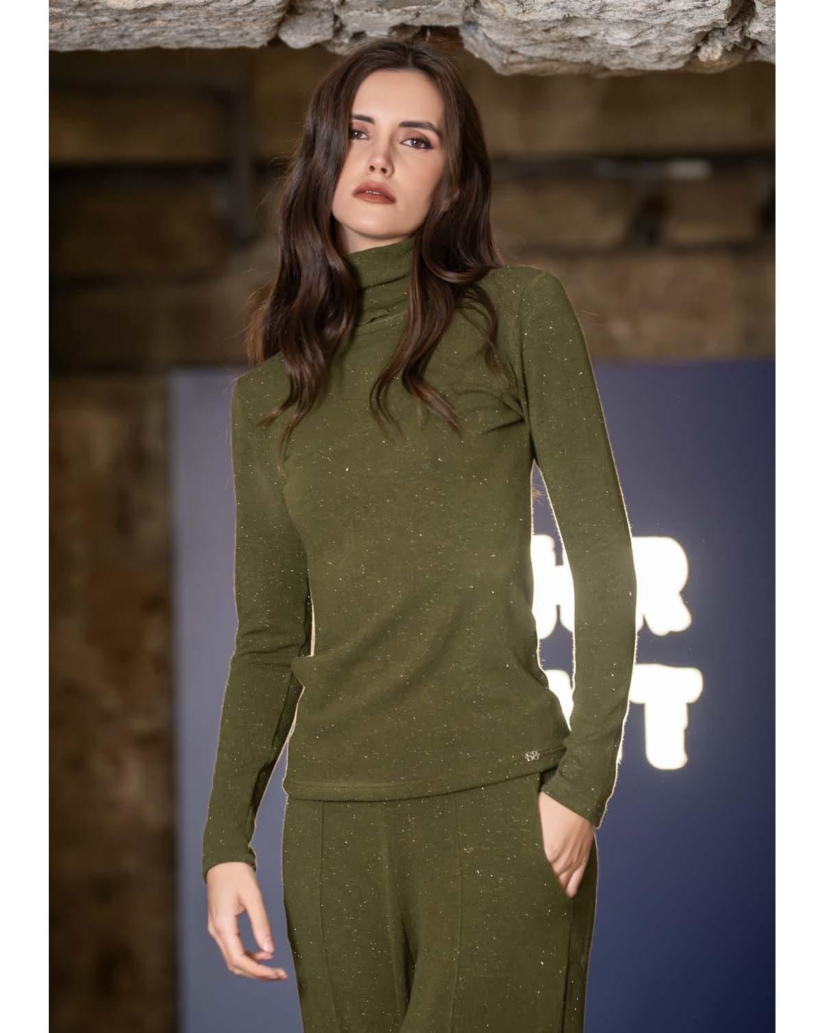 Scusi Blusa cuello cisne y mezcla lurex