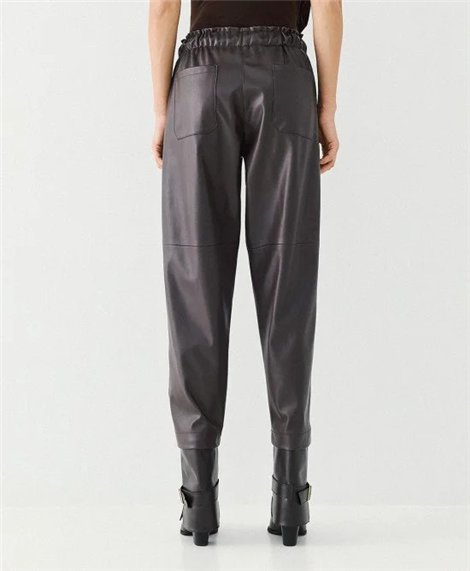 Acces Pantalón cuero sintético chocolate
