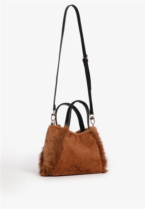 V73 Bolso pequeño de pelo color camel