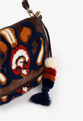 V73 Bolso pequeño de piel y ante, decorado con felpilla
