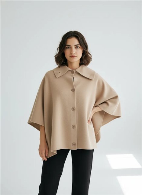 WNT Capa de punto abotonada color beige