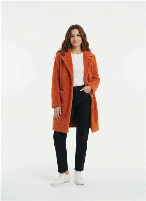WNT Abrigo largo peluche color caldera