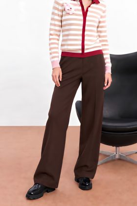 Zoe Pantalón básico color chocolate