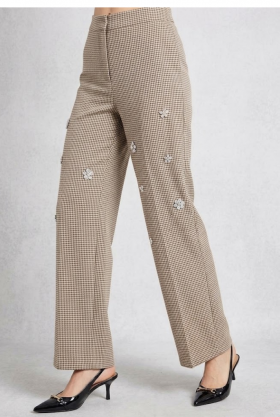 Zoe Pantalón cuadros y joyas decorativas