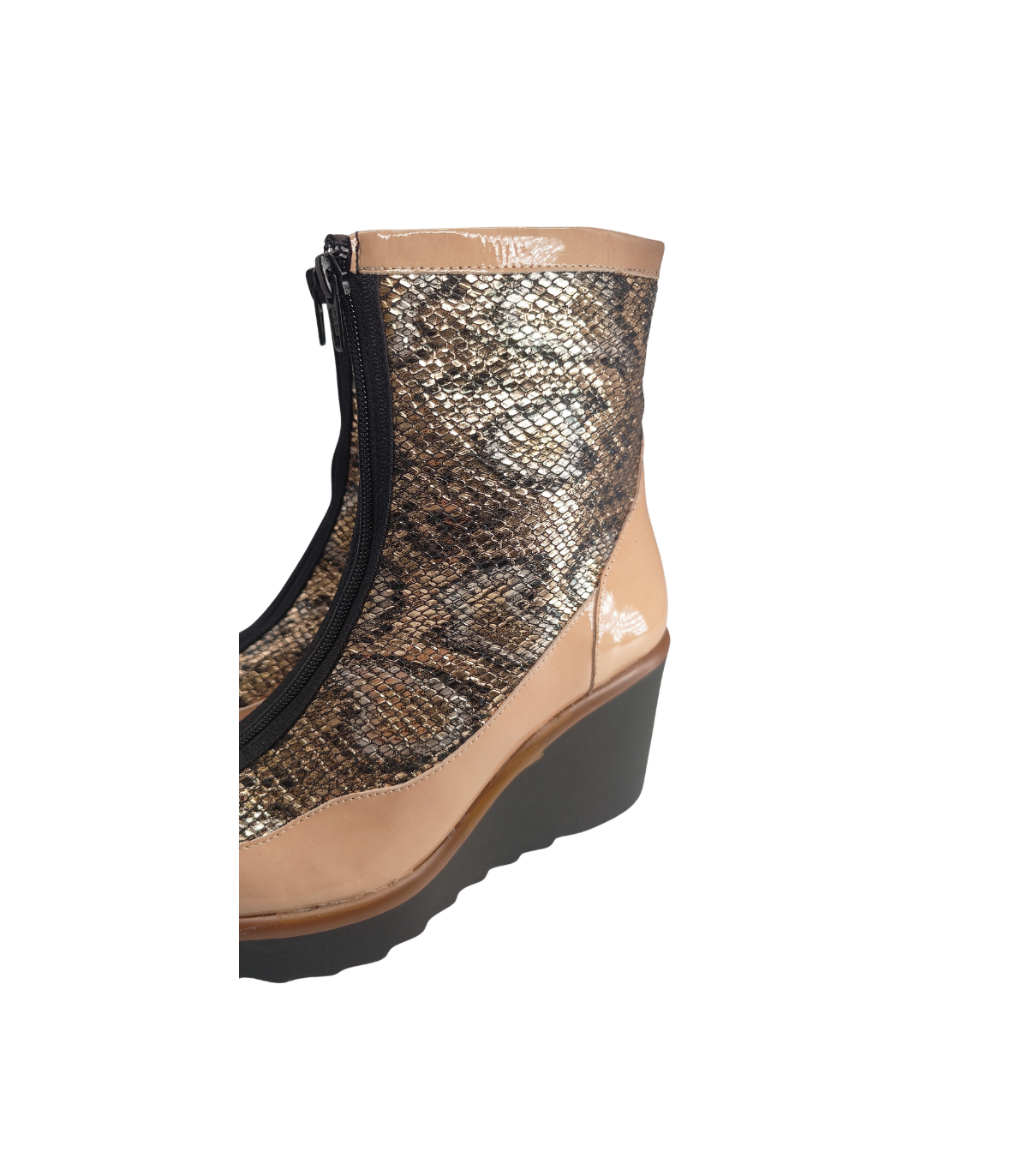 Vosso Moda Botín cuña piel camel escamas metalizadas