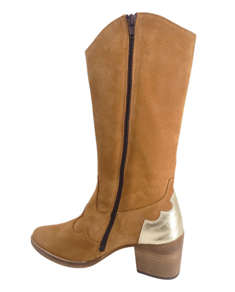 Vosso Moda Botas tejanas color camel con relieve hoja