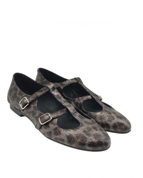 Vosso Moda Manoletina en piel estampada y detalle hebillas