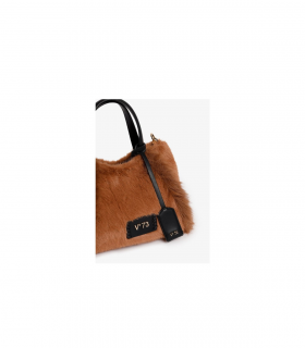 V73 Bolso pequeño de pelo color camel