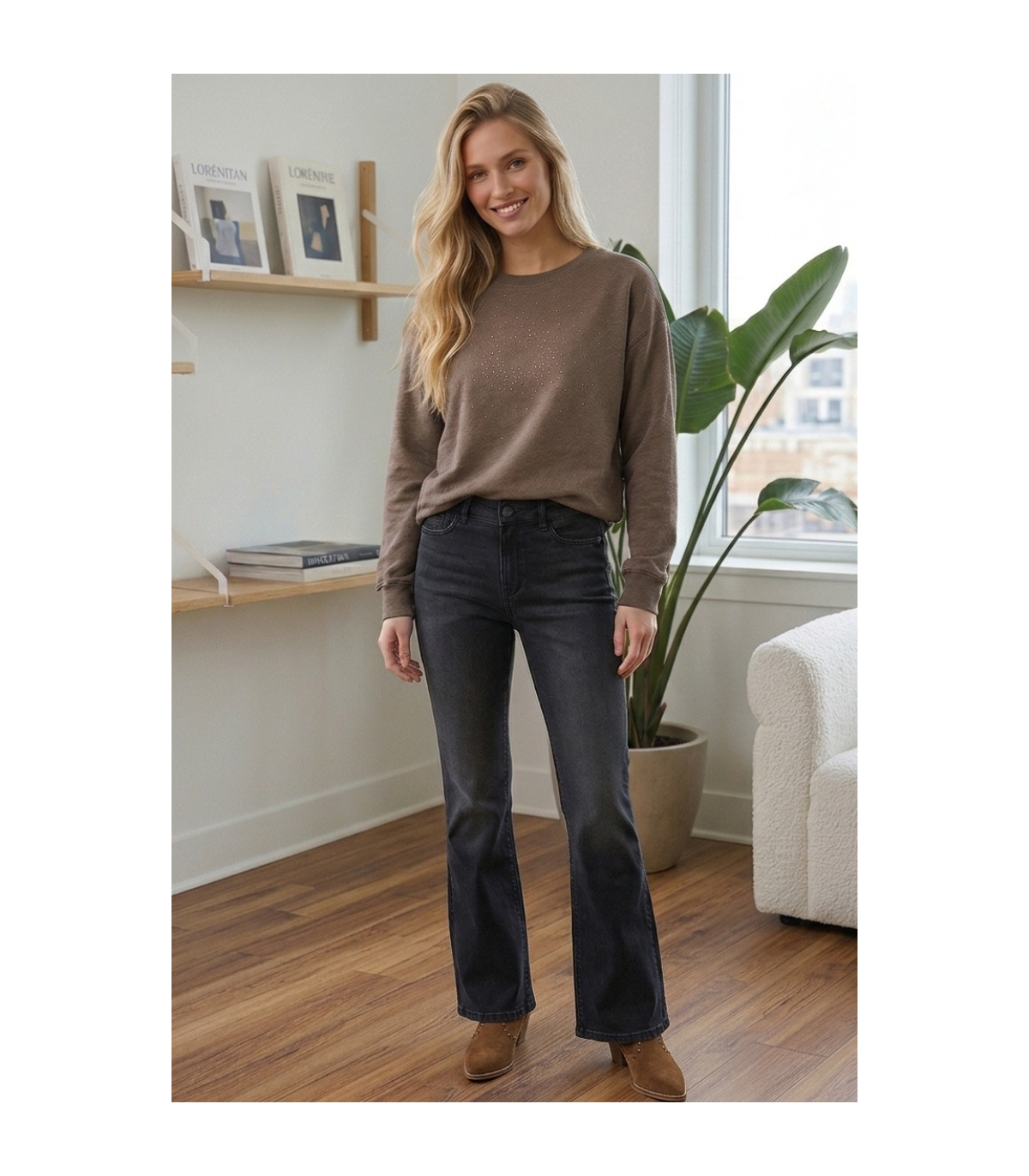 GL Jeans negros acampanados con pedrería